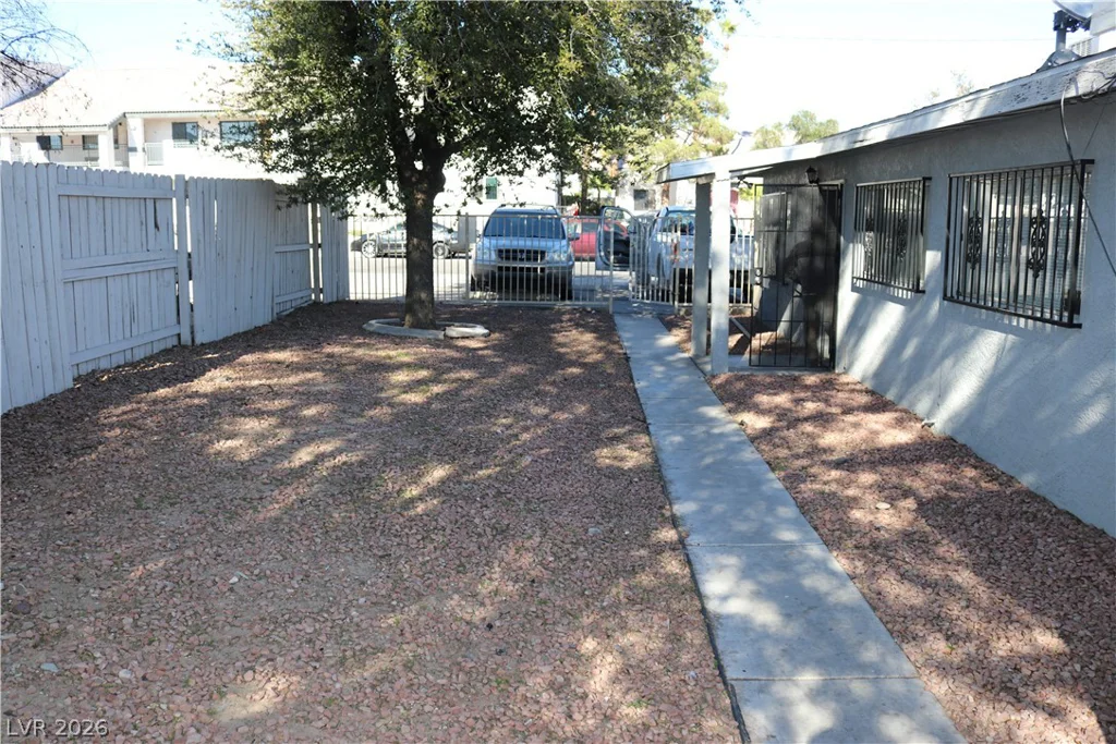 1828 Lewis, Las Vegas, NV 89101