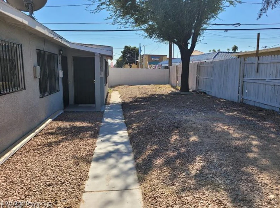 1828 Lewis, Las Vegas, NV 89101
