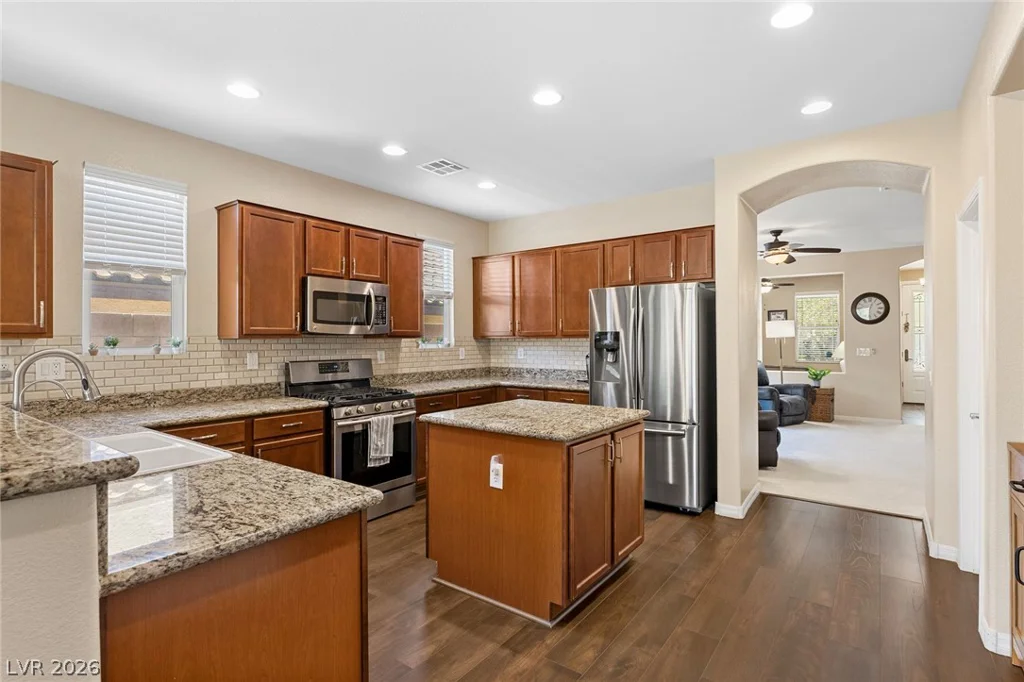 10420 Bays Mountain, Las Vegas, NV 89166