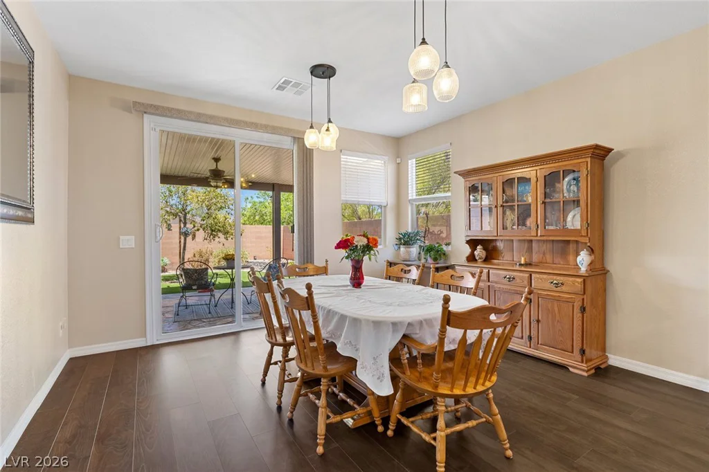 10420 Bays Mountain, Las Vegas, NV 89166