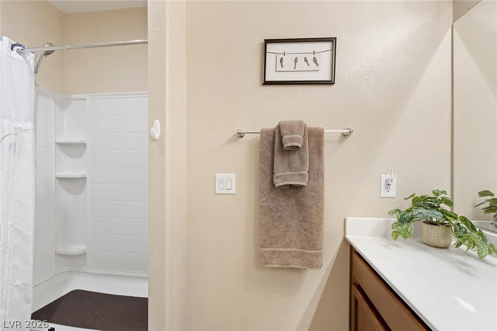 10420 Bays Mountain, Las Vegas, NV 89166