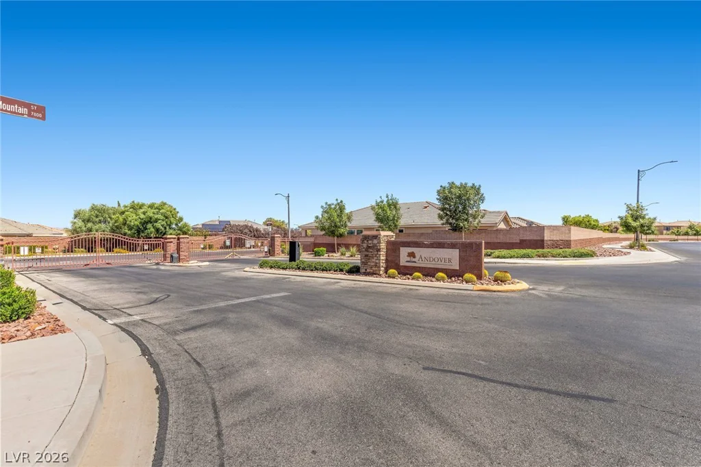 10420 Bays Mountain, Las Vegas, NV 89166