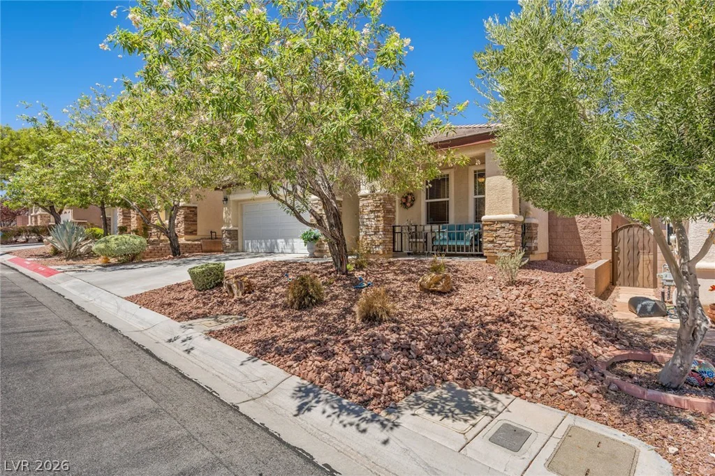 10420 Bays Mountain, Las Vegas, NV 89166