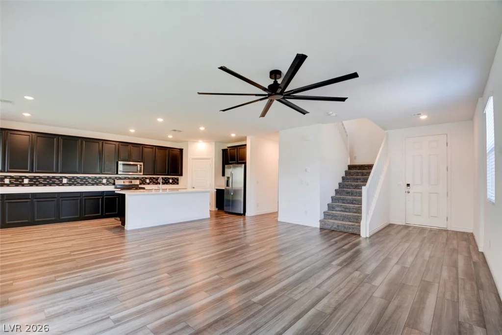 6808 Bayou Hollow, Las Vegas, NV 89156