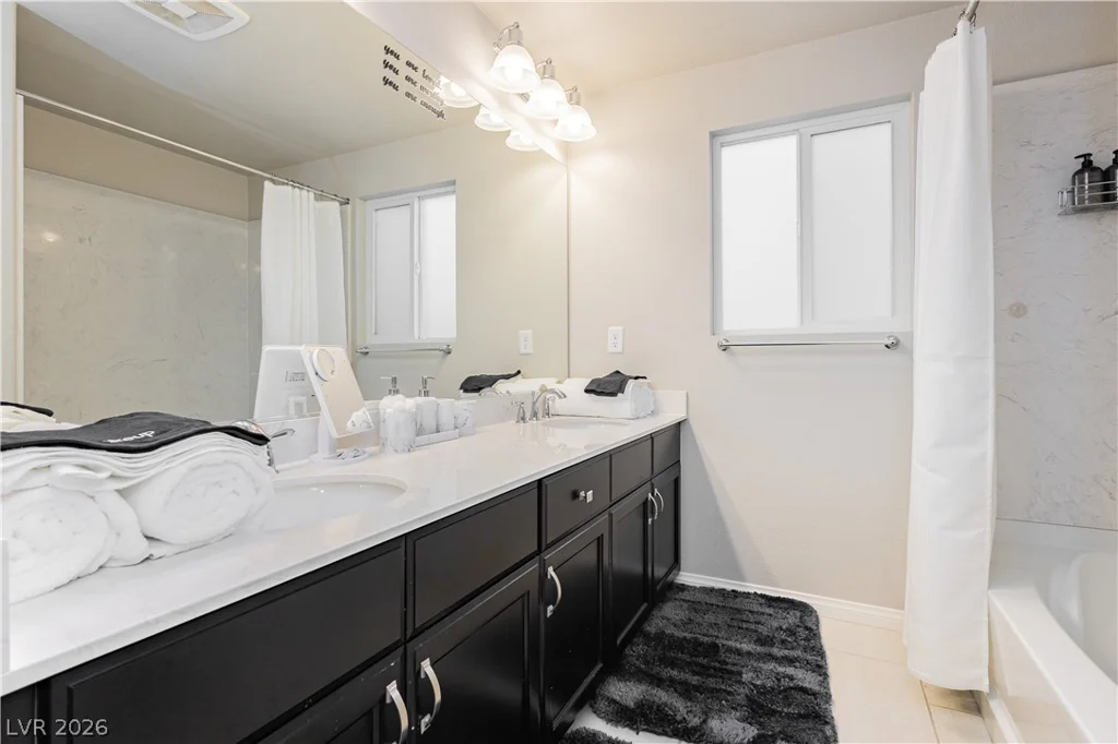 7056 Adler Falls, Las Vegas, NV 89118