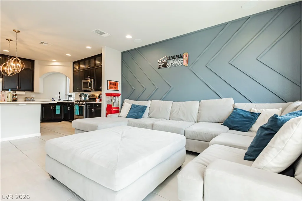 7056 Adler Falls, Las Vegas, NV 89118