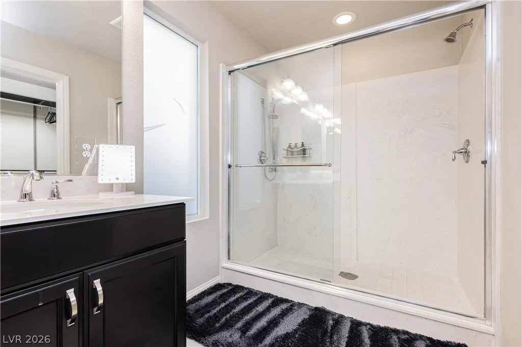 7056 Adler Falls, Las Vegas, NV 89118