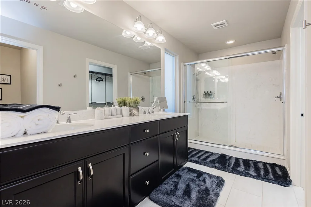 7056 Adler Falls, Las Vegas, NV 89118