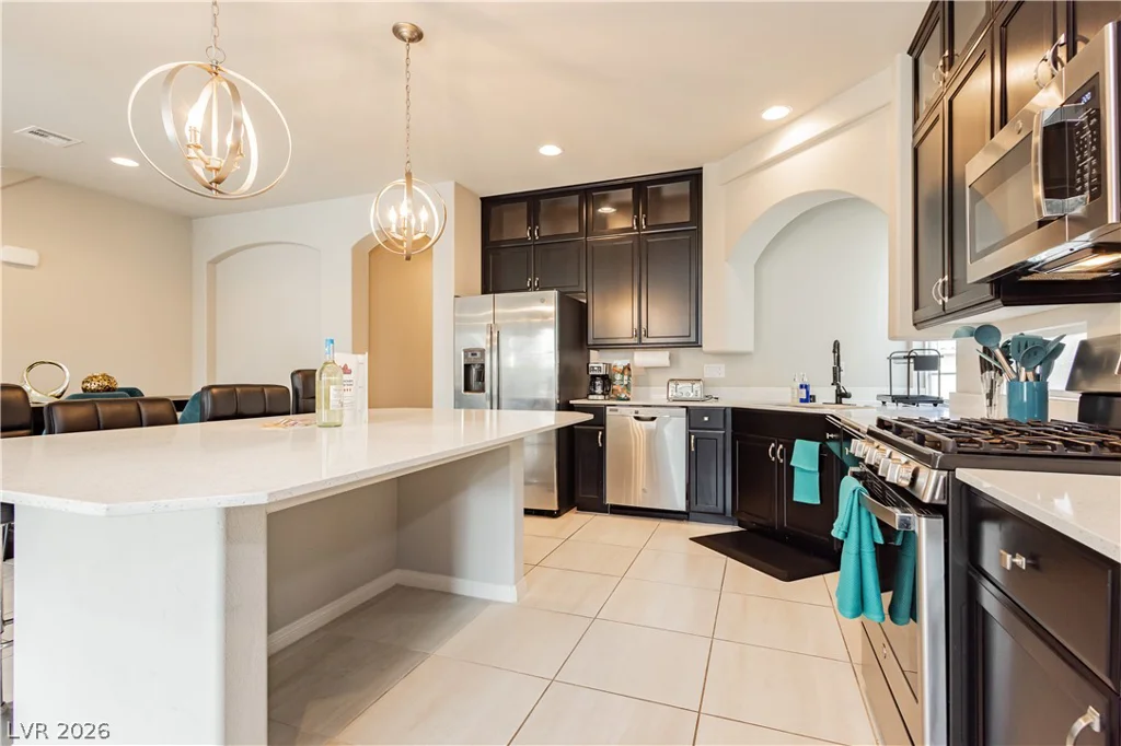 7056 Adler Falls, Las Vegas, NV 89118