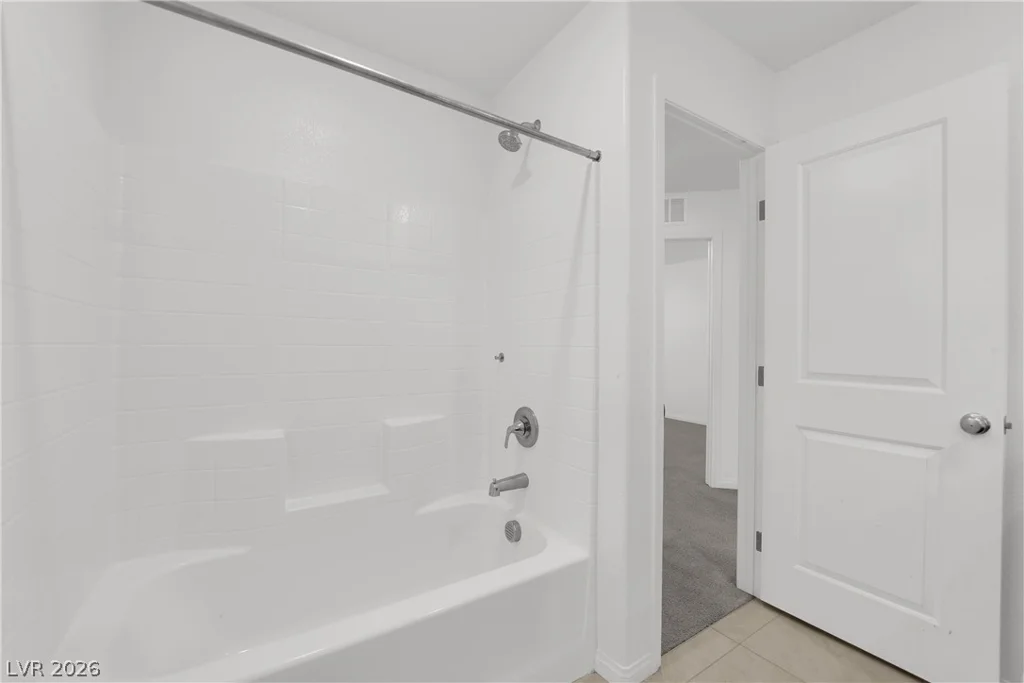 8968 Lucky Crest, Las Vegas, NV 89113