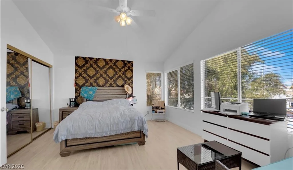 5332 Desert Blossom, Las Vegas, NV 89107