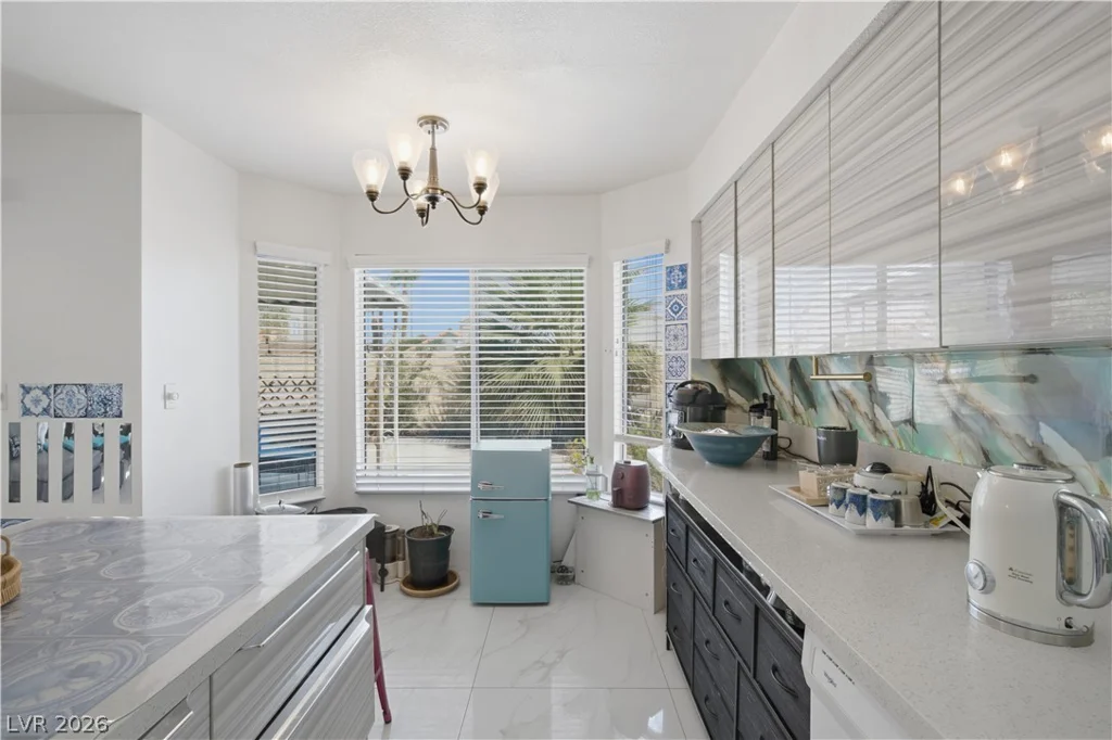 5332 Desert Blossom, Las Vegas, NV 89107