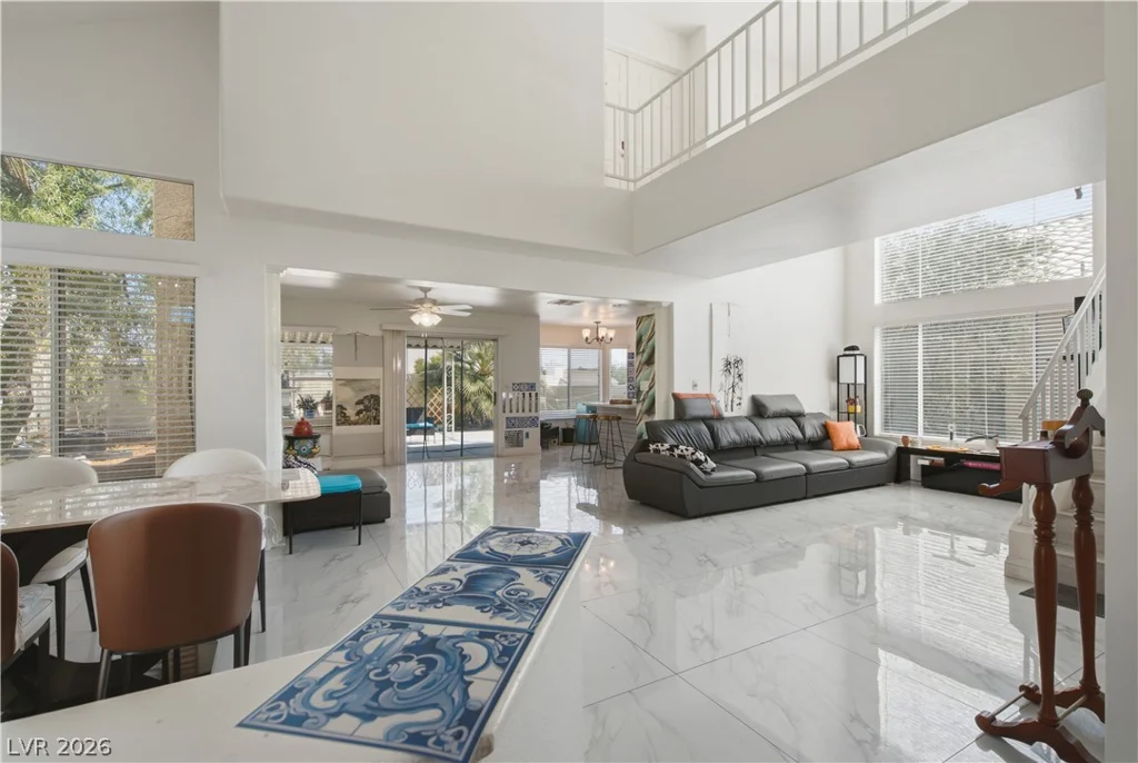5332 Desert Blossom, Las Vegas, NV 89107