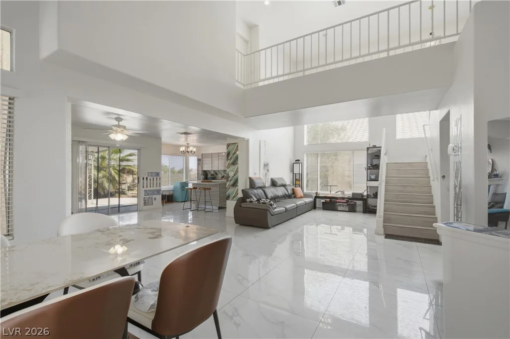 5332 Desert Blossom, Las Vegas, NV 89107
