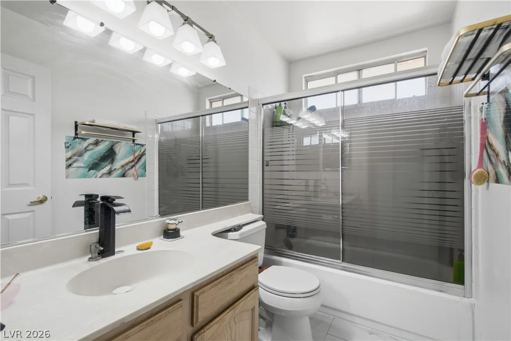 5332 Desert Blossom, Las Vegas, NV 89107