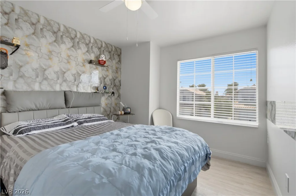 5332 Desert Blossom, Las Vegas, NV 89107