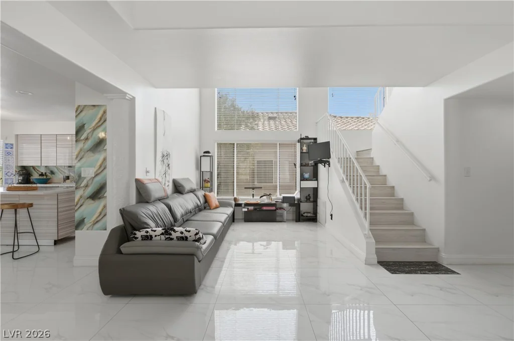 5332 Desert Blossom, Las Vegas, NV 89107