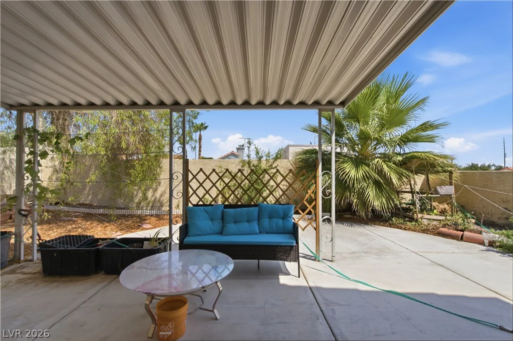 5332 Desert Blossom, Las Vegas, NV 89107