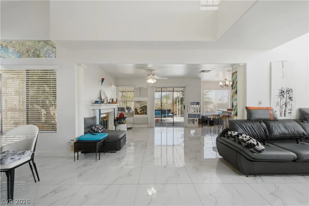5332 Desert Blossom, Las Vegas, NV 89107