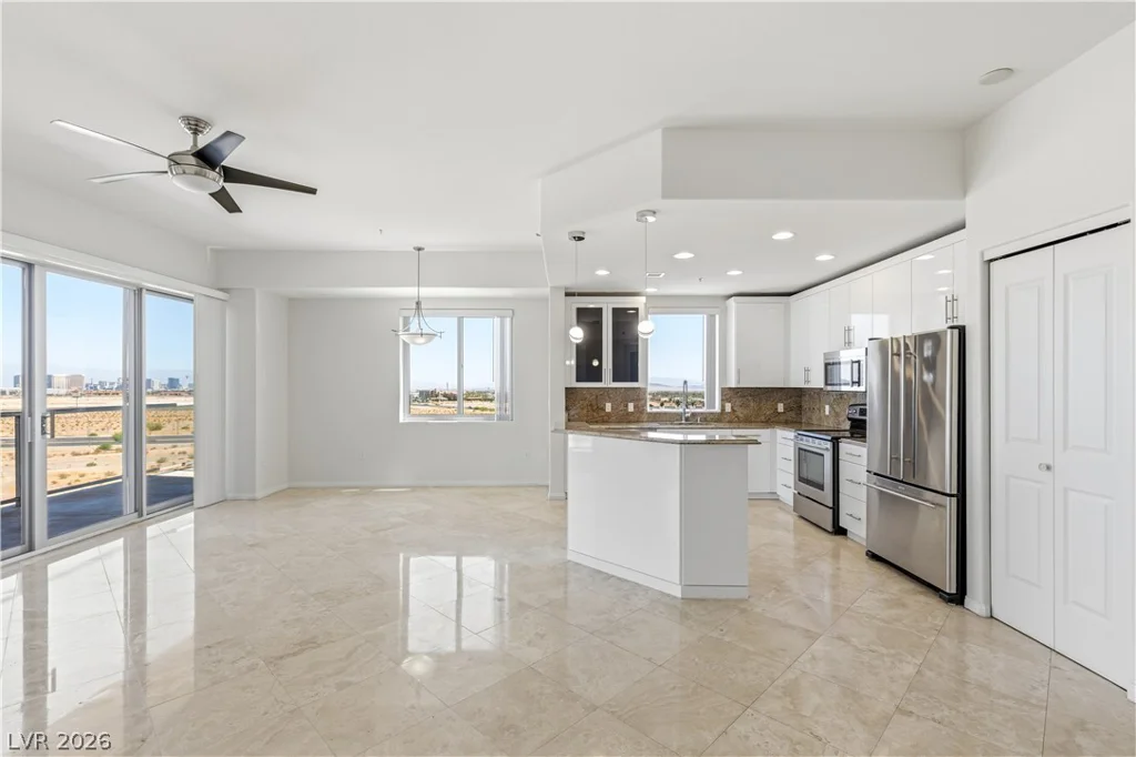 8255 Las Vegas, Las Vegas, NV 89123