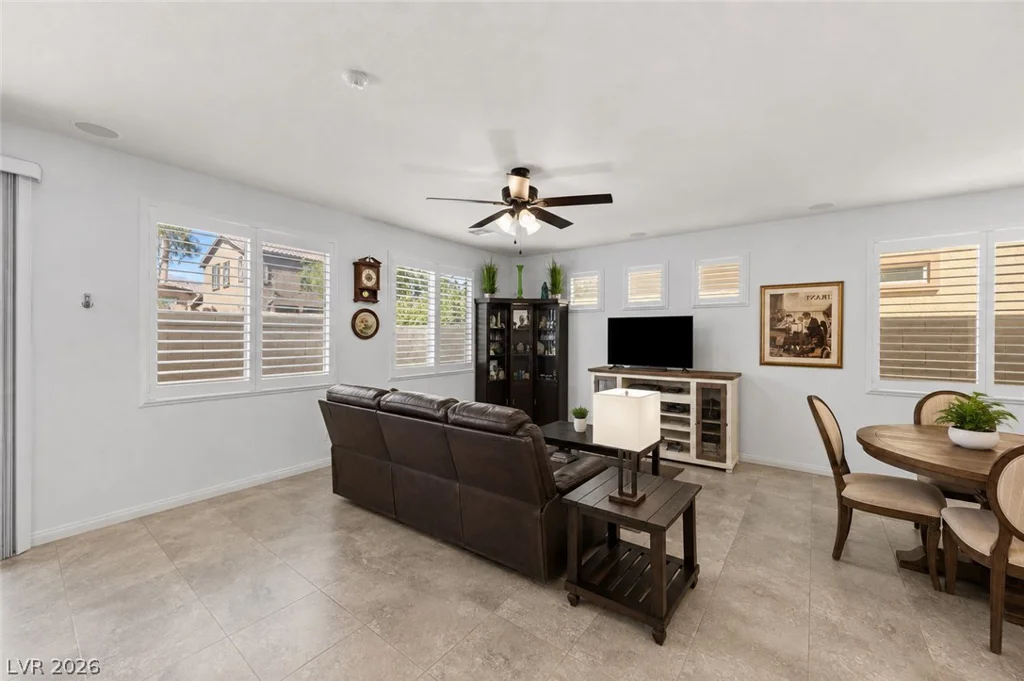 4424 Stardusk Falls, North Las Vegas, NV 89084