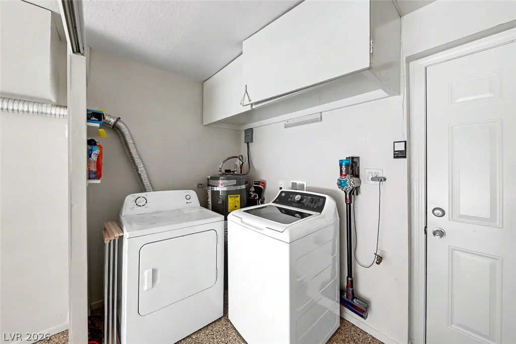 3173 Pinehurst, Las Vegas, NV 89109