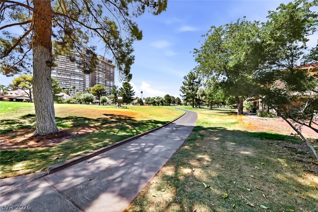 3173 Pinehurst, Las Vegas, NV 89109