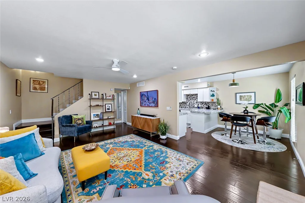 3173 Pinehurst, Las Vegas, NV 89109