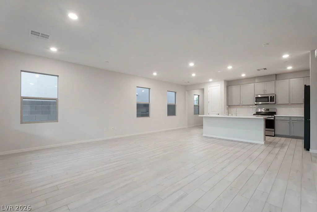 11620 Desert Hollow, Las Vegas, NV 89138