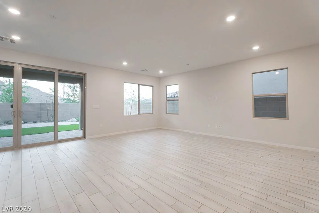 11620 Desert Hollow, Las Vegas, NV 89138