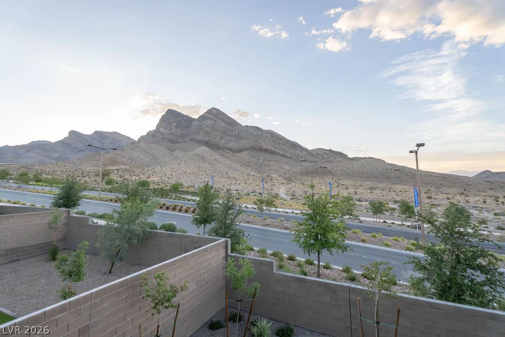 11620 Desert Hollow, Las Vegas, NV 89138