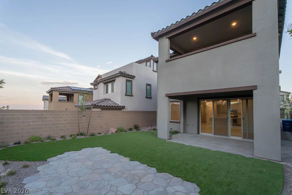 11620 Desert Hollow, Las Vegas, NV 89138