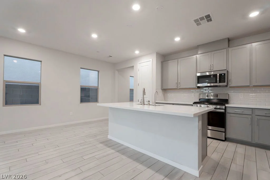11620 Desert Hollow, Las Vegas, NV 89138