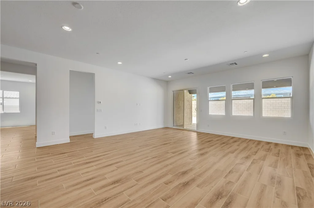 5689 Searching Bear, Las Vegas, NV 89149