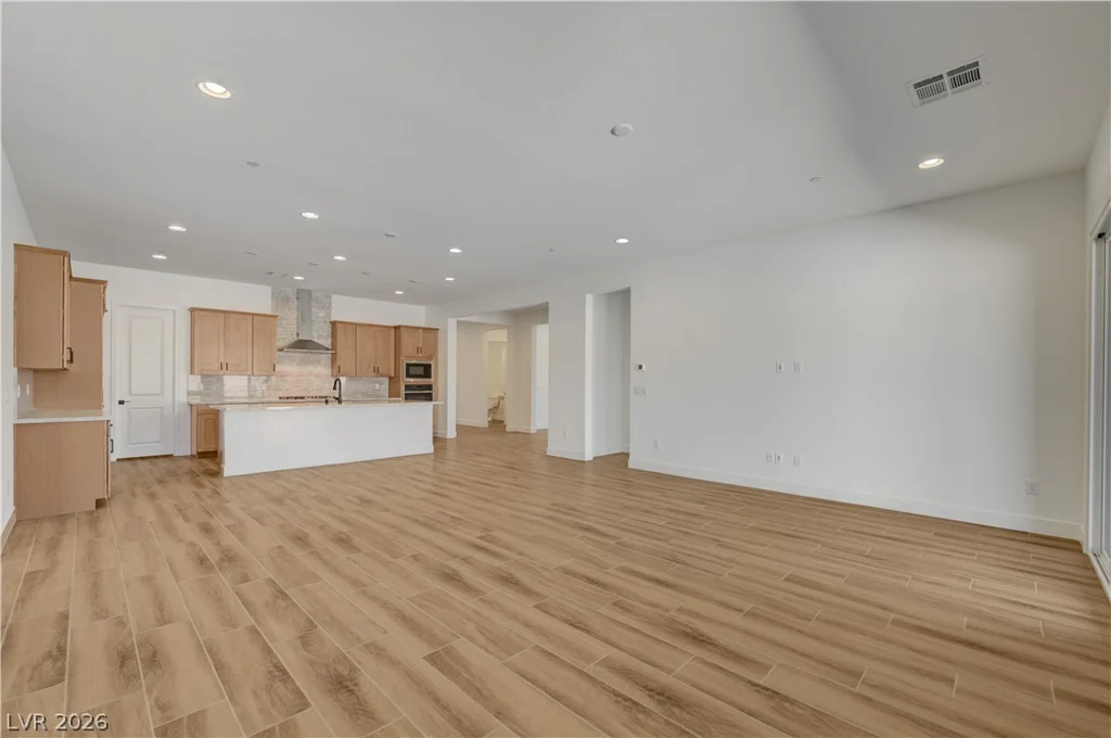 5689 Searching Bear, Las Vegas, NV 89149