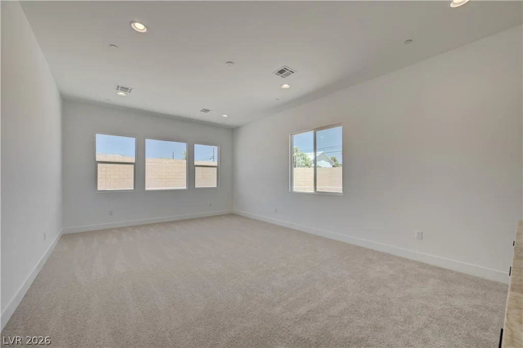 5689 Searching Bear, Las Vegas, NV 89149