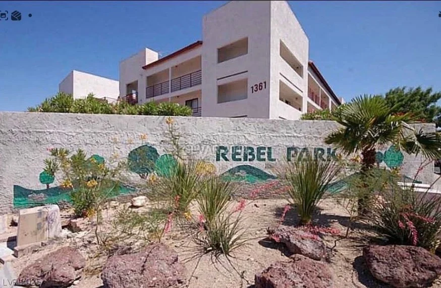 1381 University, Las Vegas, NV 89119