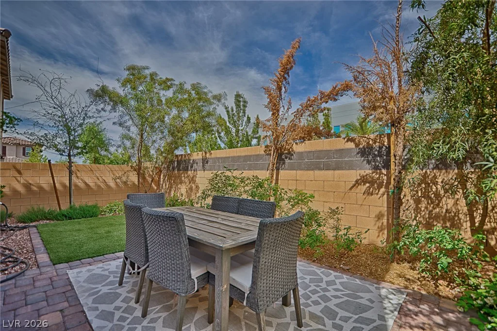 5546 Lushan, Las Vegas, NV 89148