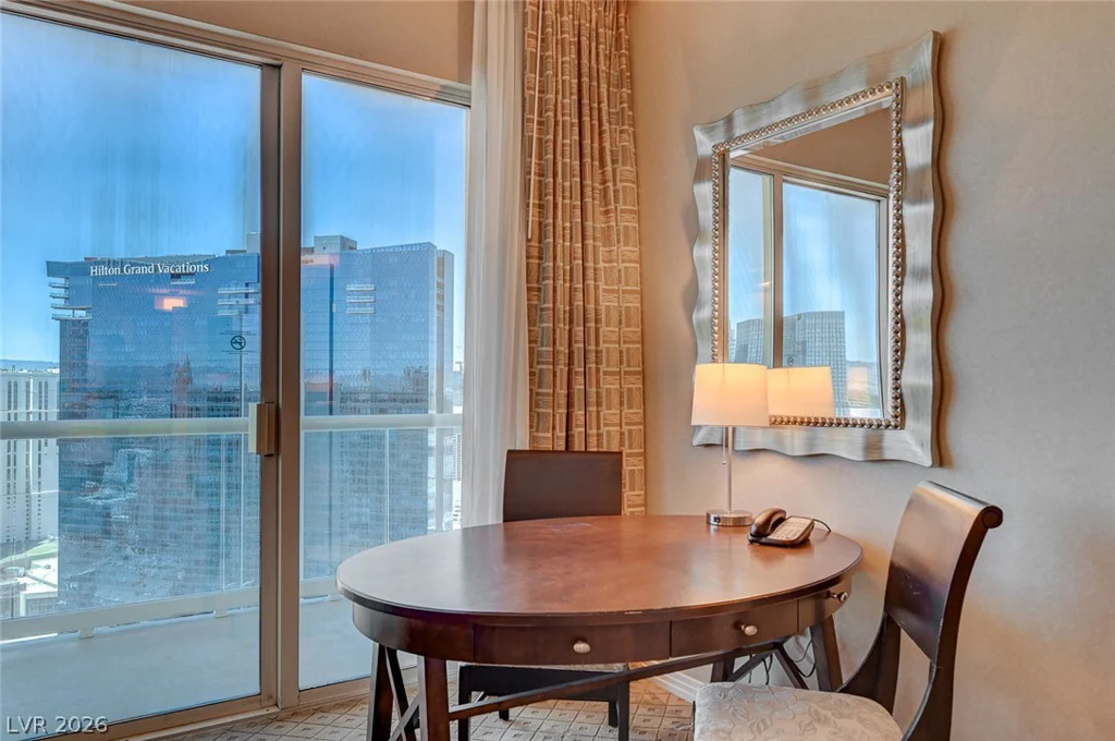 135 Harmon, Las Vegas, NV 89109