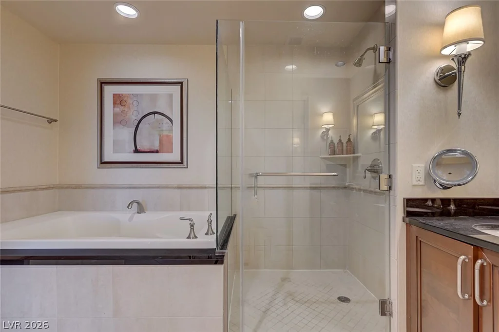 135 Harmon, Las Vegas, NV 89109