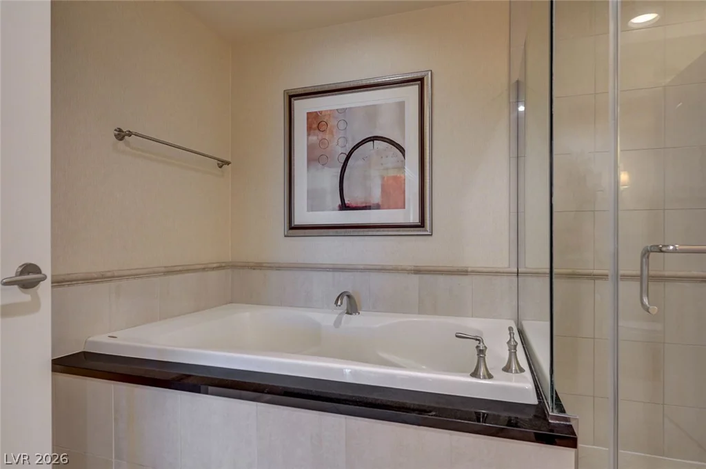 135 Harmon, Las Vegas, NV 89109