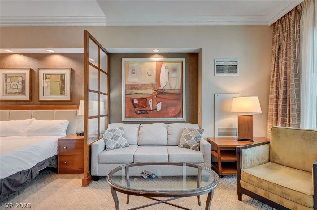 135 Harmon, Las Vegas, NV 89109