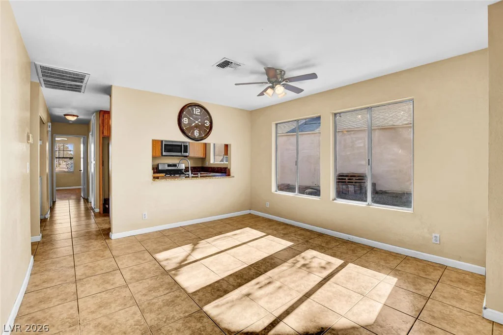6872 Arroyo, Las Vegas, NV 89103