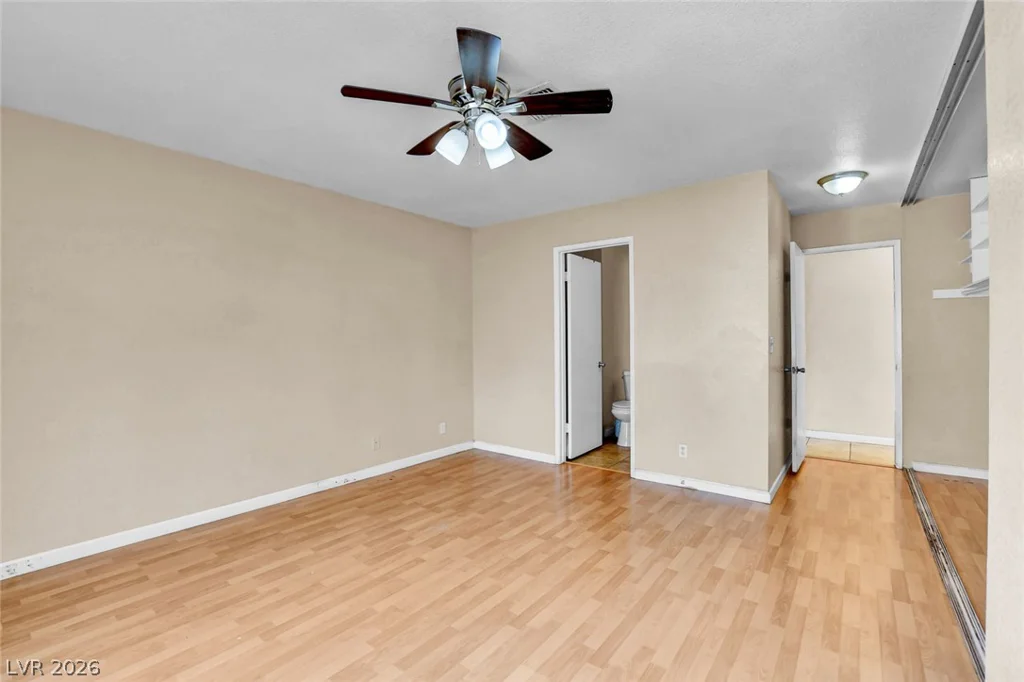 6872 Arroyo, Las Vegas, NV 89103