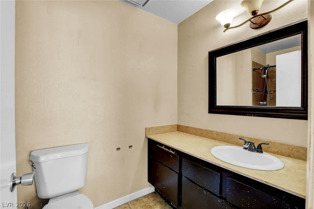 6872 Arroyo, Las Vegas, NV 89103
