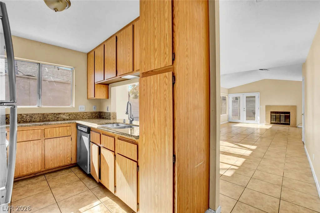 6872 Arroyo, Las Vegas, NV 89103