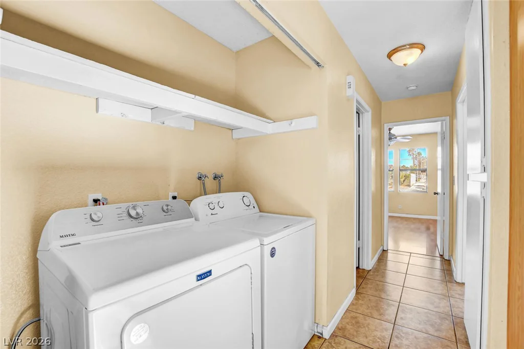 6872 Arroyo, Las Vegas, NV 89103