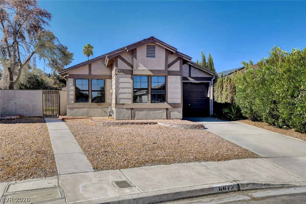 6872 Arroyo, Las Vegas, NV 89103