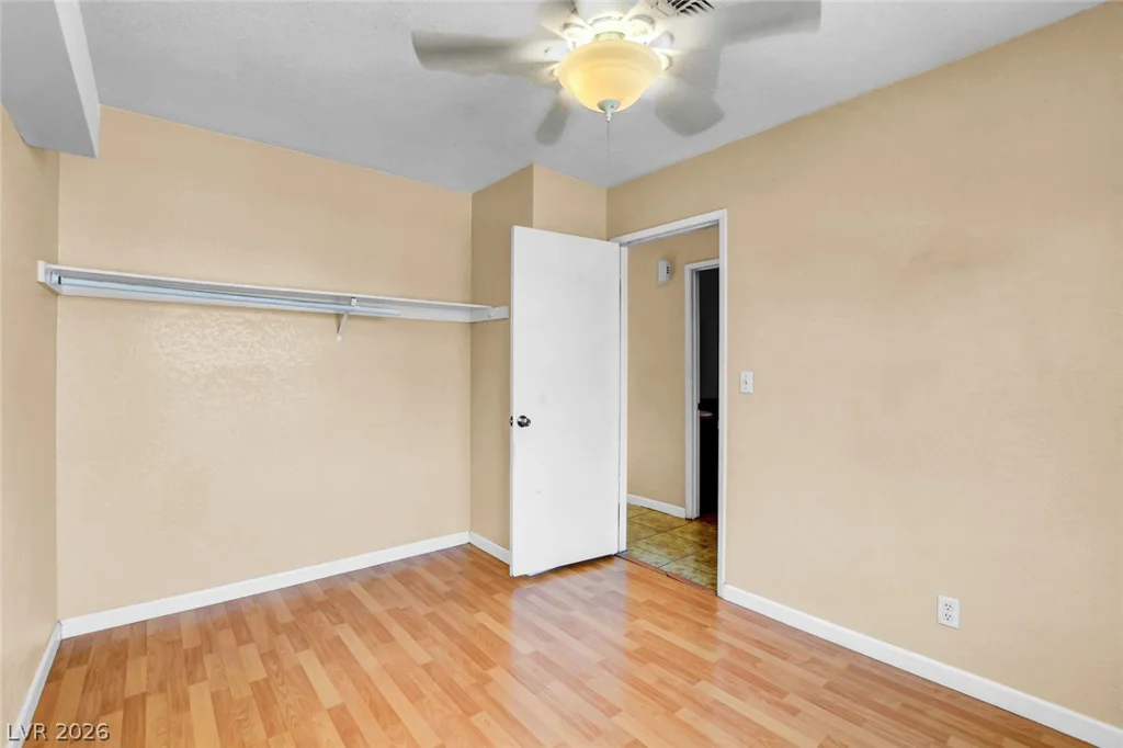 6872 Arroyo, Las Vegas, NV 89103