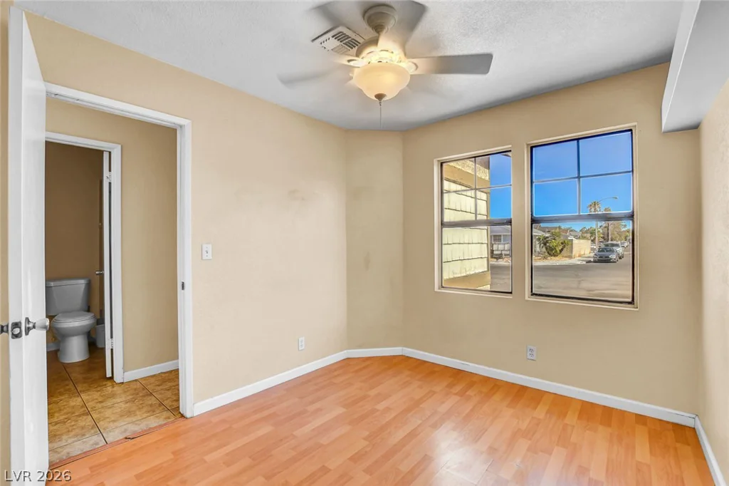 6872 Arroyo, Las Vegas, NV 89103